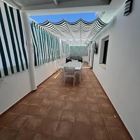 Atico Con Terraza Centro 140m2 *