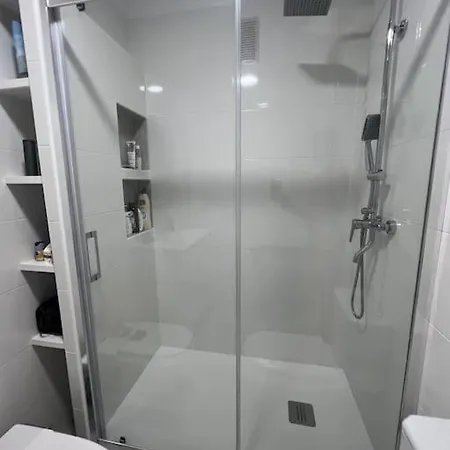 아파트 Atico Con Terraza Centro 140m2