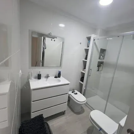 Daire Atico Con Terraza Centro 140m2 *