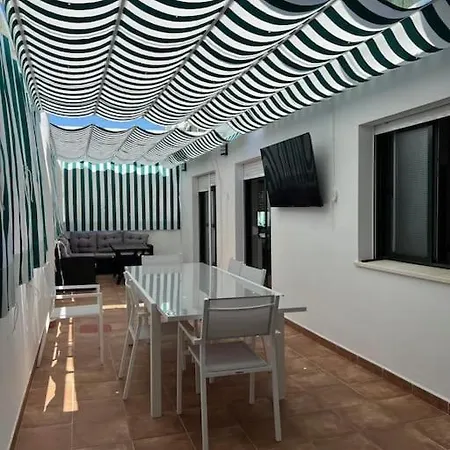 아파트 Atico Con Terraza Centro 140m2 푼타움브리아